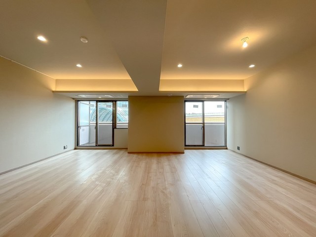 ※写真は同タイプ住戸です。(居間)