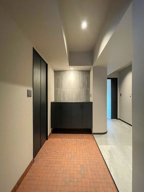 ※写真は同タイプ住戸です。(玄関)