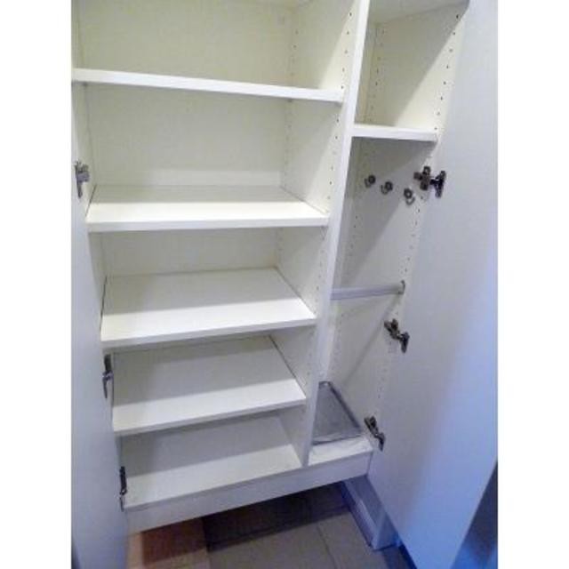 ※写真は同タイプ住戸です。(玄関)