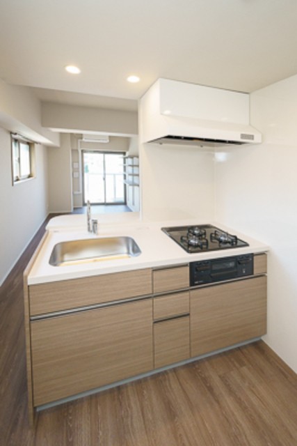 ※写真は同タイプ住戸です。(キッチン)