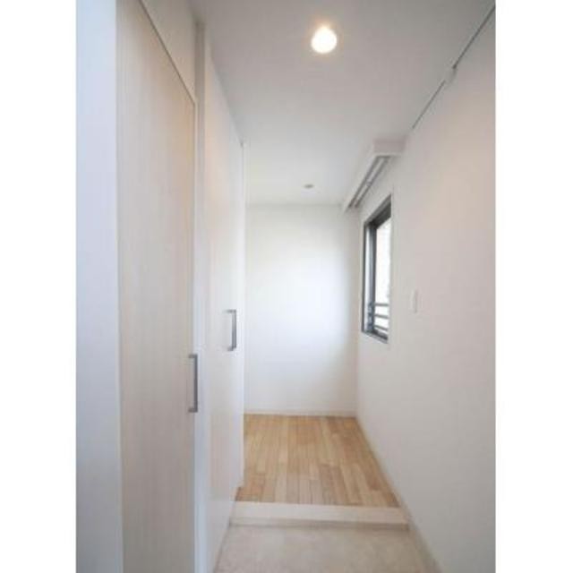 ※写真は同タイプ住戸です。(玄関)