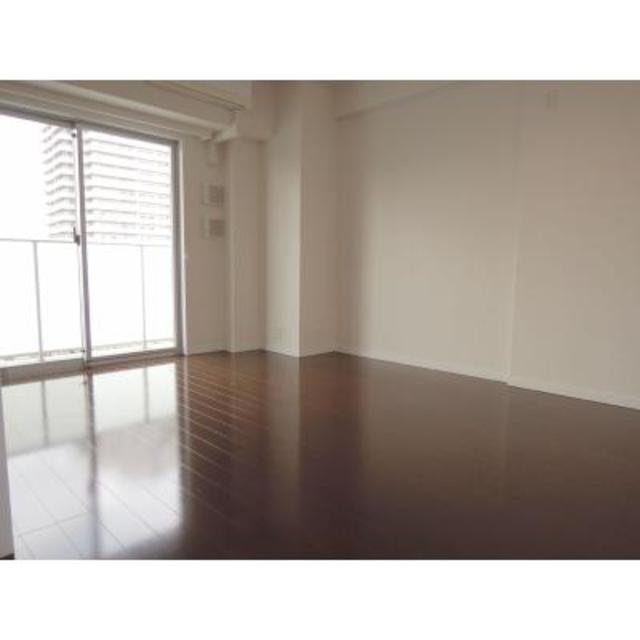 ※写真は同タイプ住戸です。(居間)