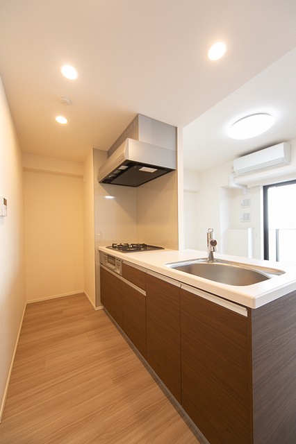 ※写真は同タイプ住戸です。(キッチン)