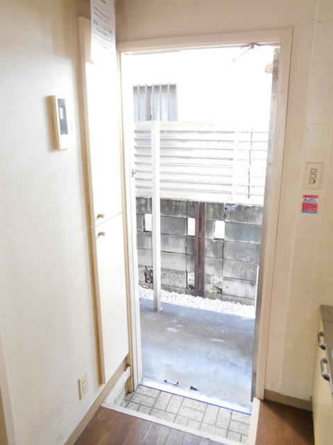 (玄関)