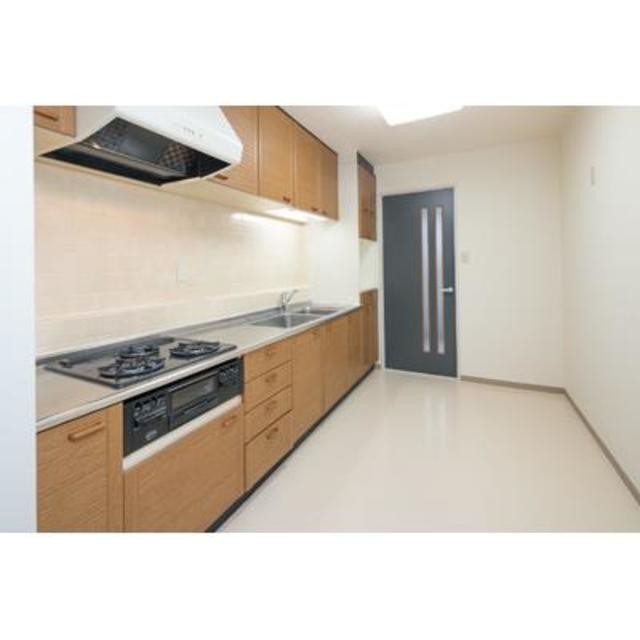 ※写真は同タイプ住戸です。(キッチン)