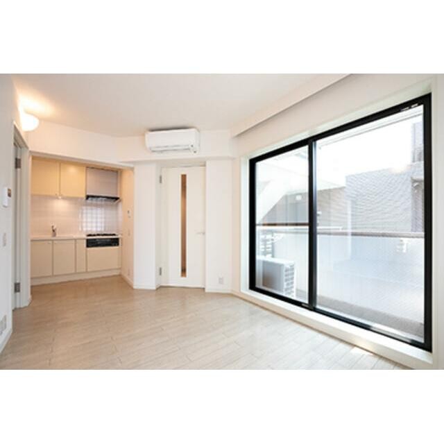 ※写真は同タイプ住戸です。(居間)