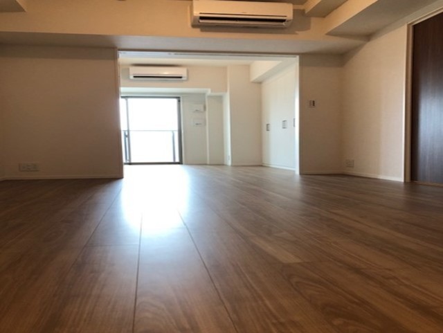 ※写真は同タイプ住戸です。(居間)