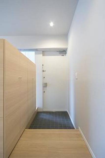 ※写真は同タイプ住戸です。(玄関)