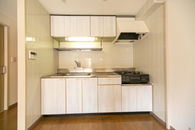 ※写真は同タイプ住戸です。(キッチン)