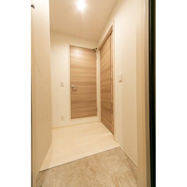 ※写真は同タイプ住戸です。(玄関)
