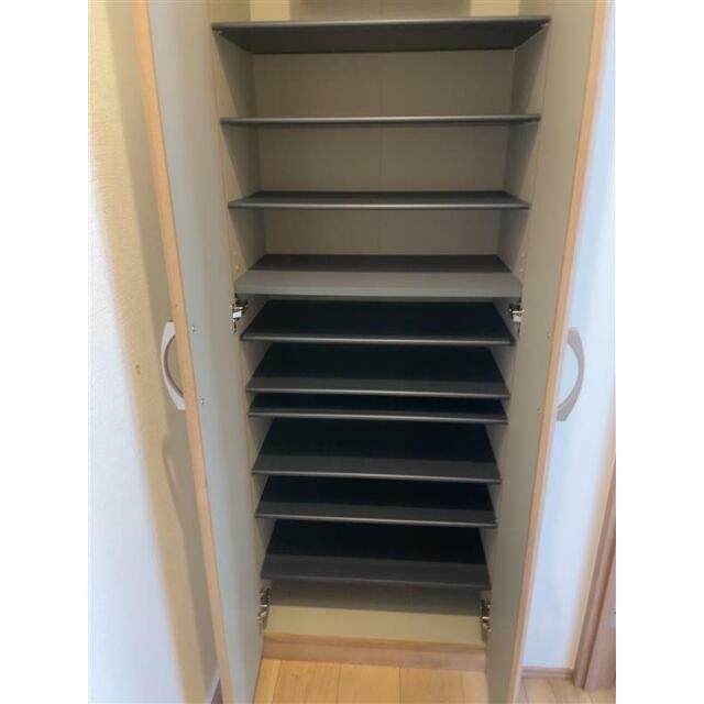 シューズボックス