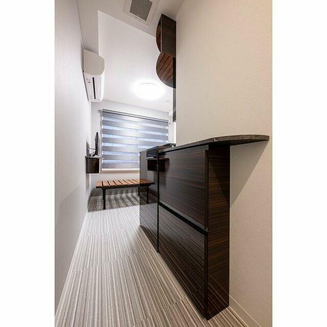 玄関まわり/シューズボックスあり※同タイプ別部屋写真