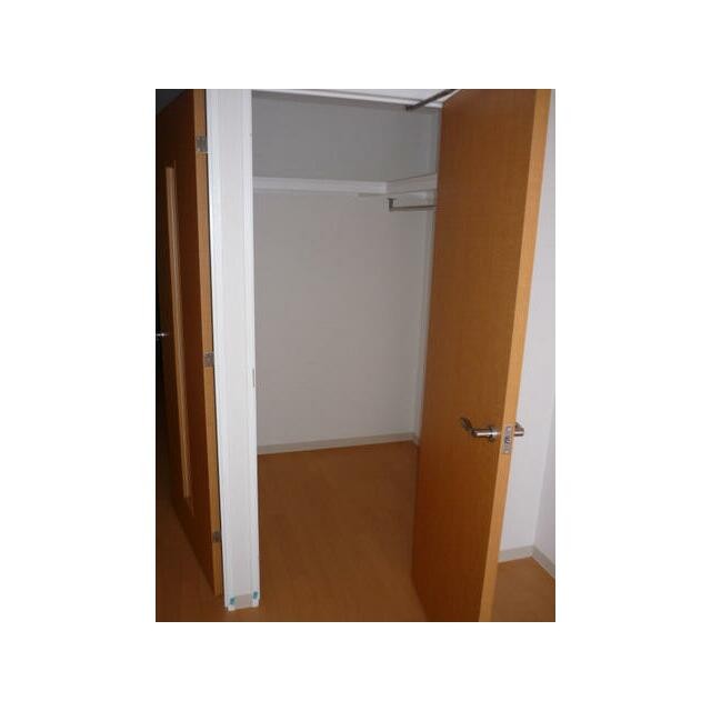 ウォークインクローゼット(内装)