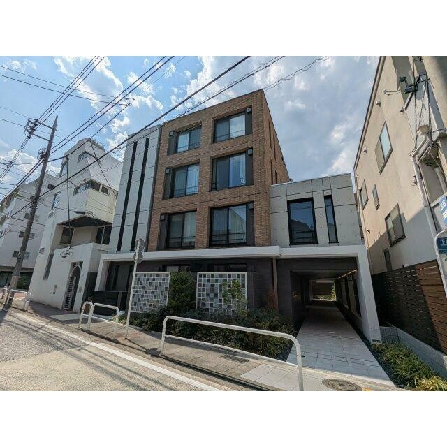 世田谷区下馬1丁目 【賃貸居住】マンション