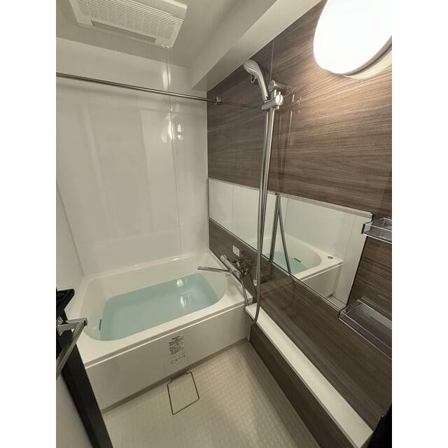 ※同タイプの別号室の写真になります。(風呂)