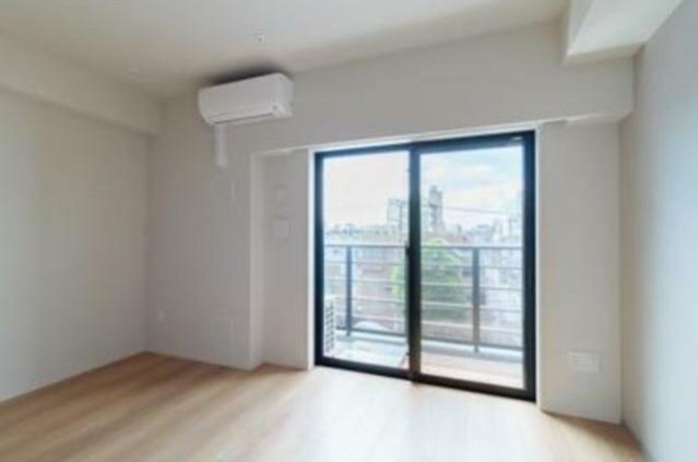 ※写真は同タイプ住戸です。(居間)