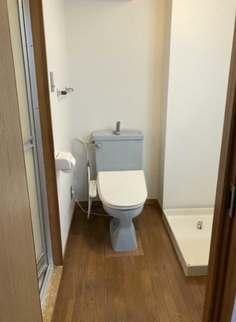 温水洗浄便座(内装)