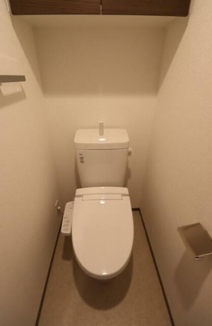 ※別号室のため室内フローリング等配色が異なります。(内装)