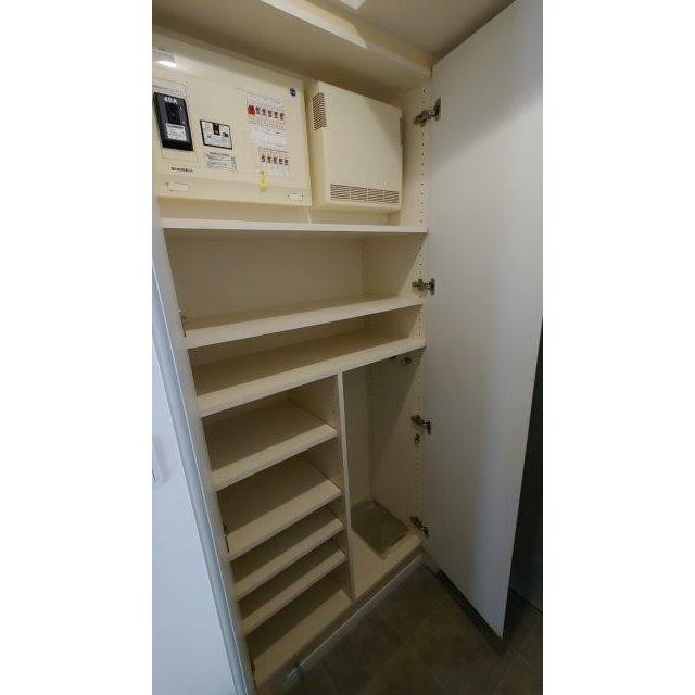 ※同仕様写真含む(玄関)