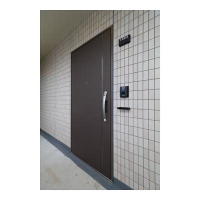 ※写真は同タイプ住戸です。(玄関)