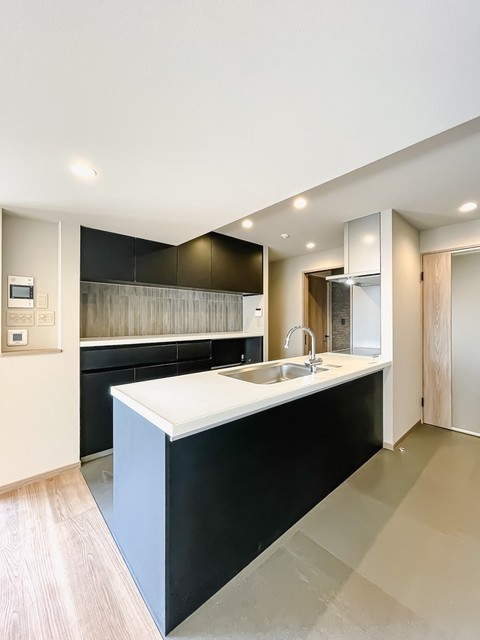 ※写真は同タイプ住戸です。(キッチン)