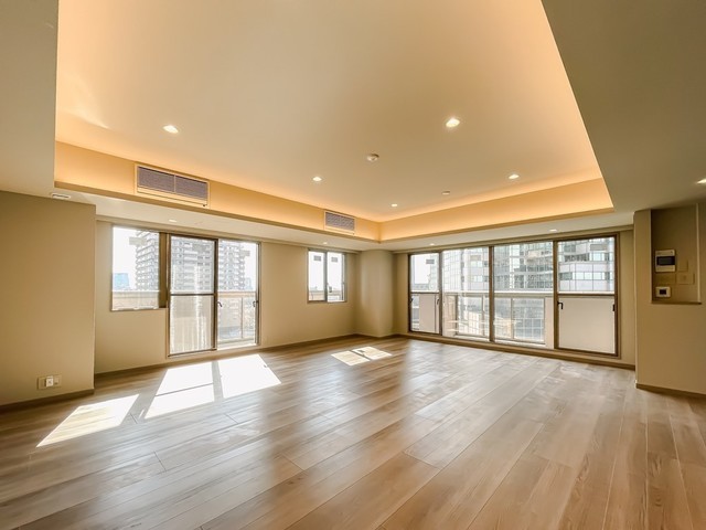 ※写真は同タイプ住戸です。(居間)