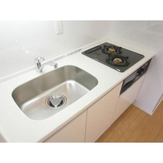 ※写真は同タイプ住戸です。(キッチン)