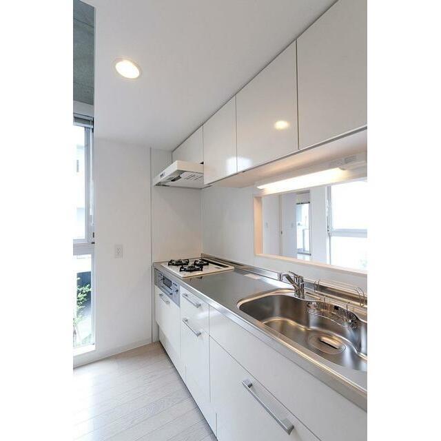 ※写真は同タイプ住戸です。(キッチン)