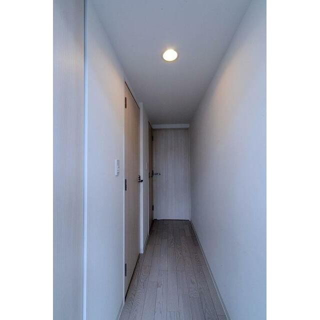 ※写真は同タイプ住戸です。(玄関)