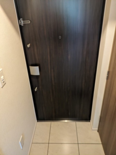 ※同仕様写真含む(玄関)