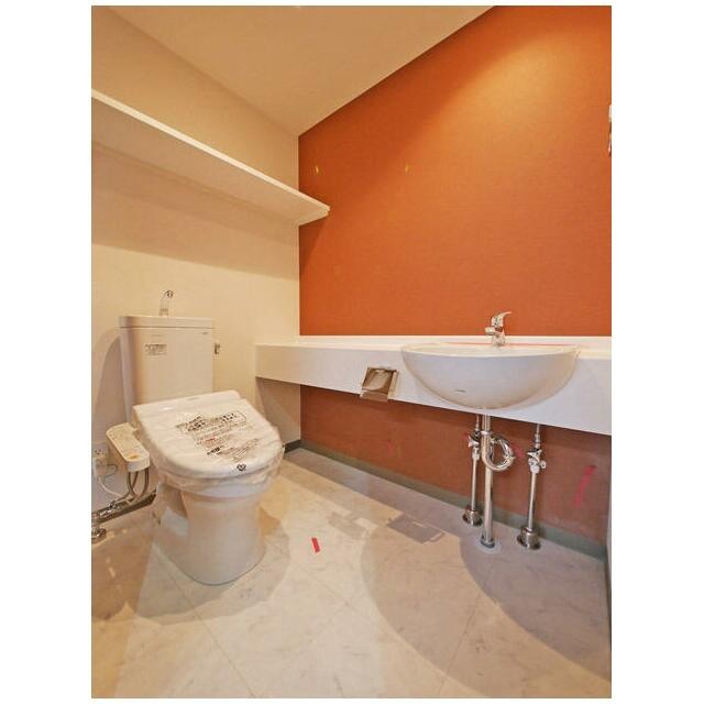 洗浄機能付便座です(内装)