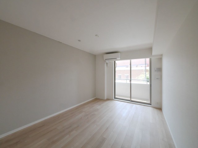 ※写真は同タイプ住戸です。(居間)