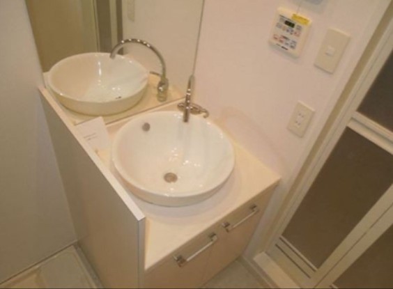 ※同仕様写真含む(内装)