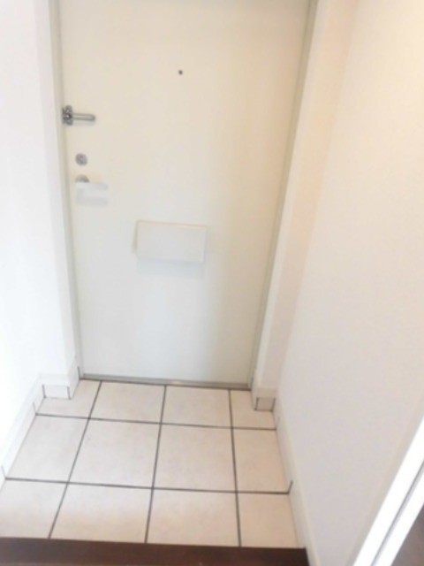 ※同仕様写真含む(玄関)