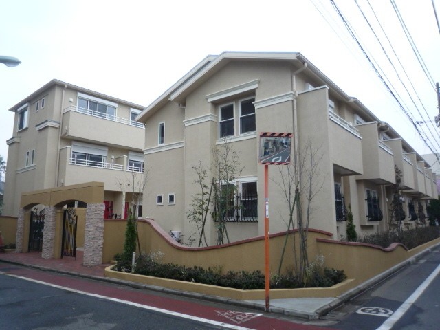 品川区荏原5丁目 【賃貸居住】テラスハウス