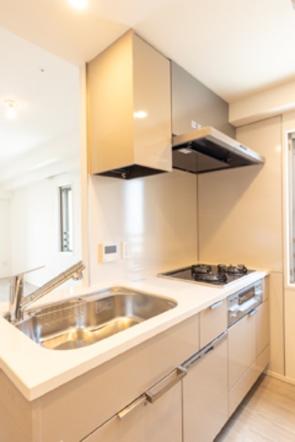 ※写真は同タイプ住戸です。(キッチン)