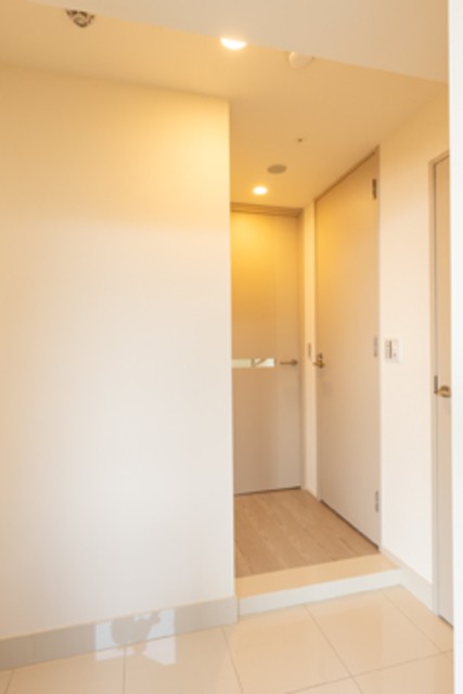 ※写真は同タイプ住戸です。(玄関)