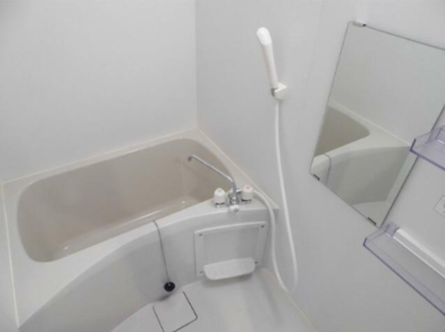 一日の疲れはお風呂へ入ってリフレッシュ！(風呂)