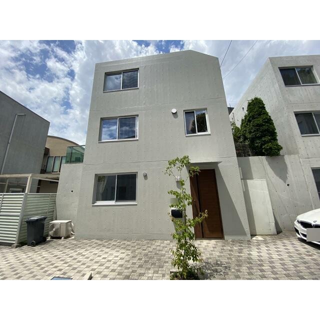 世田谷区野毛1丁目 【賃貸居住】一戸建