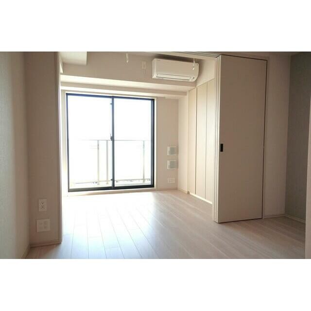 ※写真は同タイプ住戸です。(居間)