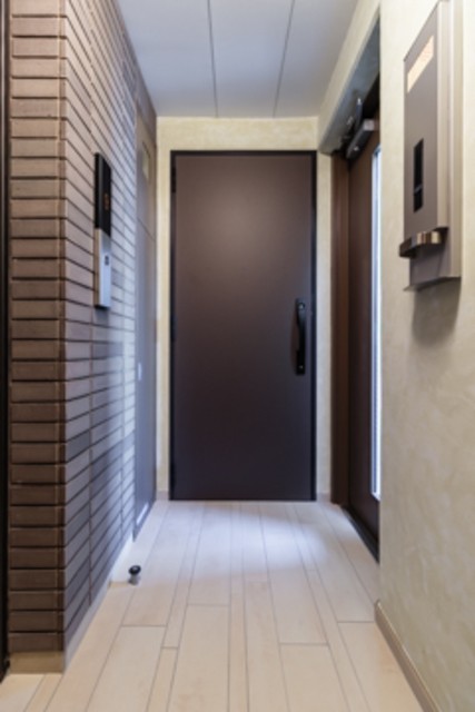 ※写真は同タイプ住戸です。(玄関)