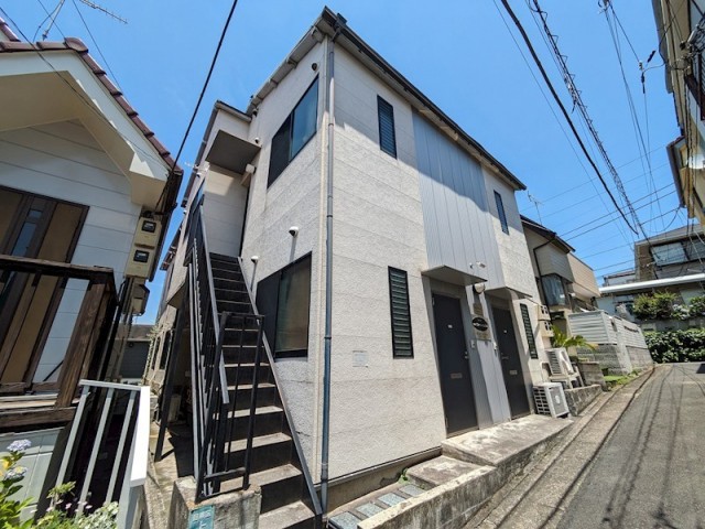 目黒区上目黒2丁目 【賃貸居住】アパート