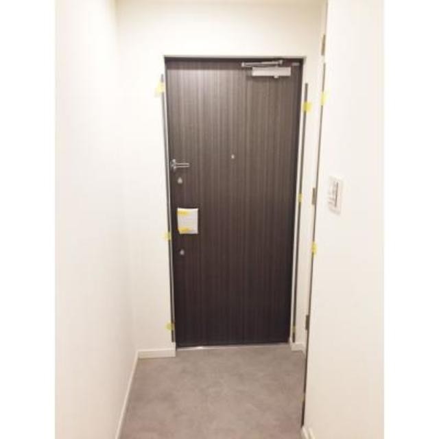 ※写真は同タイプ住戸です。(玄関)