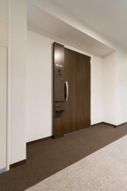 ※写真は同タイプ住戸です。(玄関)