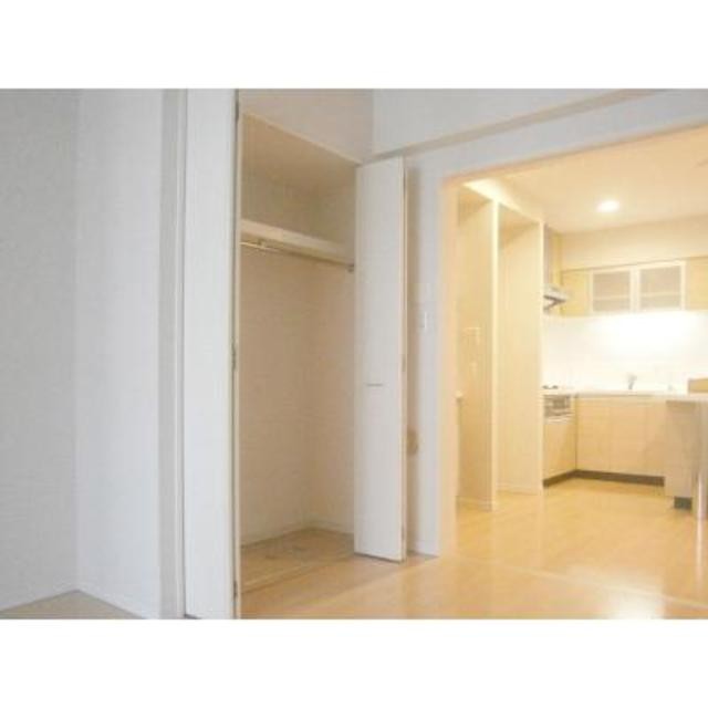 ※写真は同タイプ住戸です。(居間)