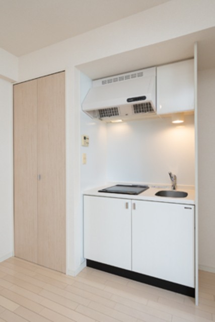 ※写真は同タイプ住戸です。(キッチン)