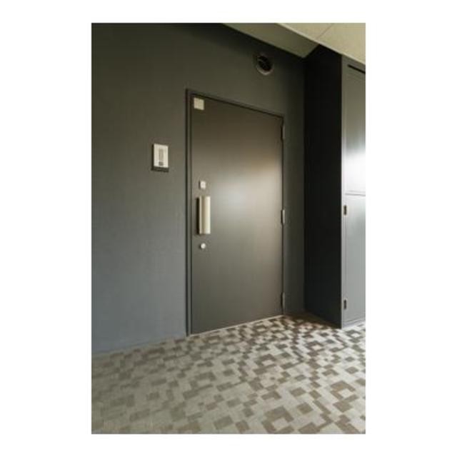 ※写真は同タイプ住戸です。(玄関)