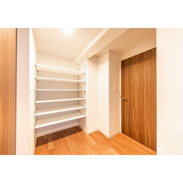 シューズボックス