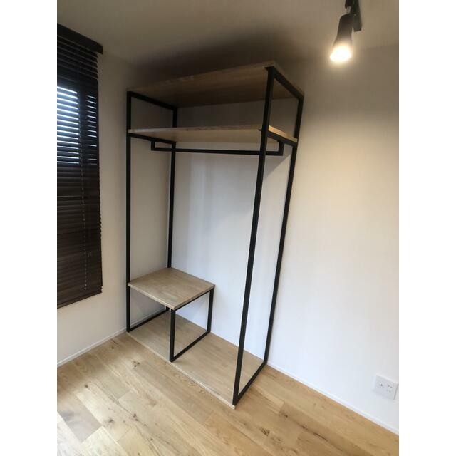 可動式 棚付きハンガーラック(内装)