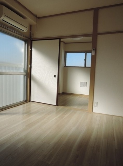 ※同仕様写真含む(居間)